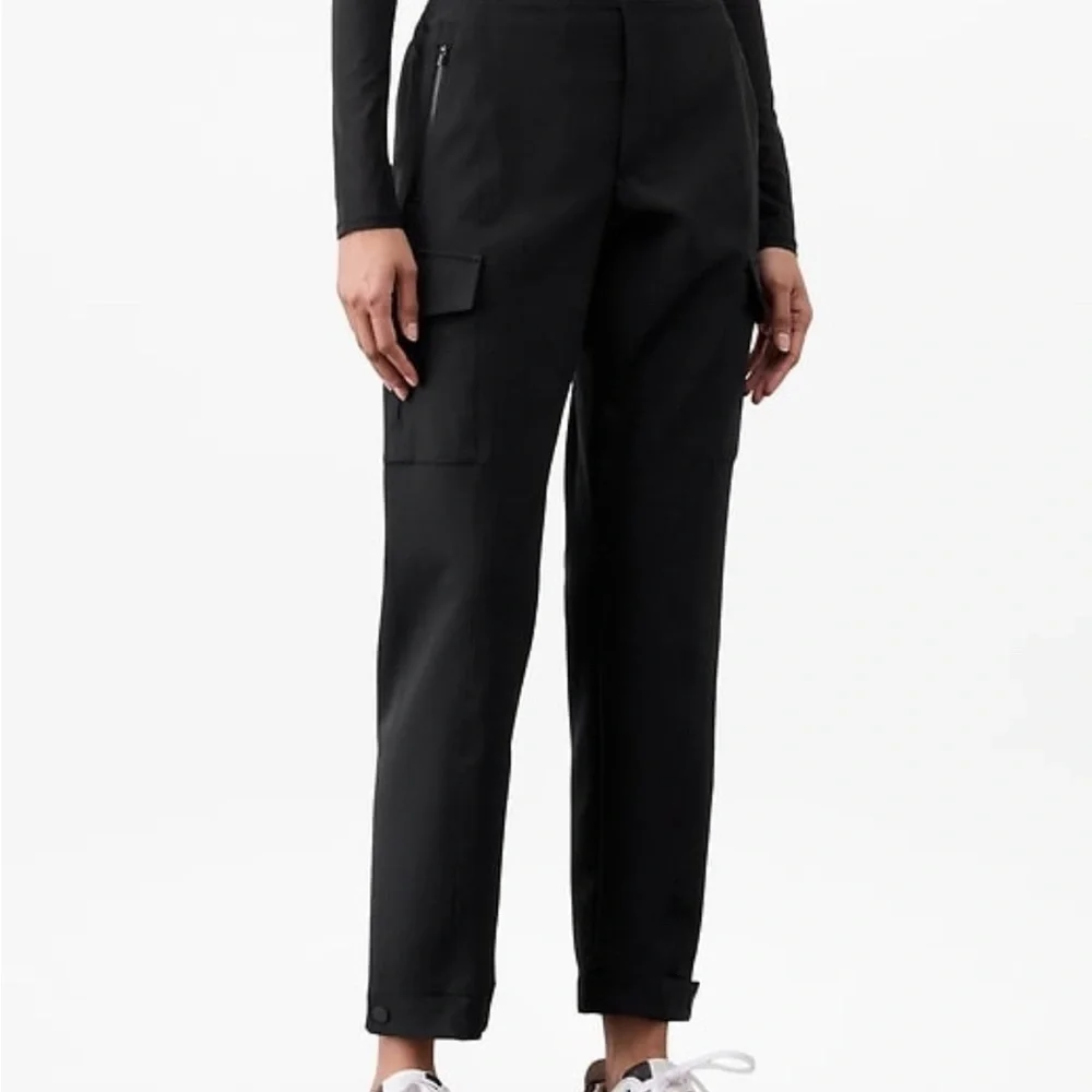 Athleta Endless High Rise Cargo Black Pants - Picture 1 of 2